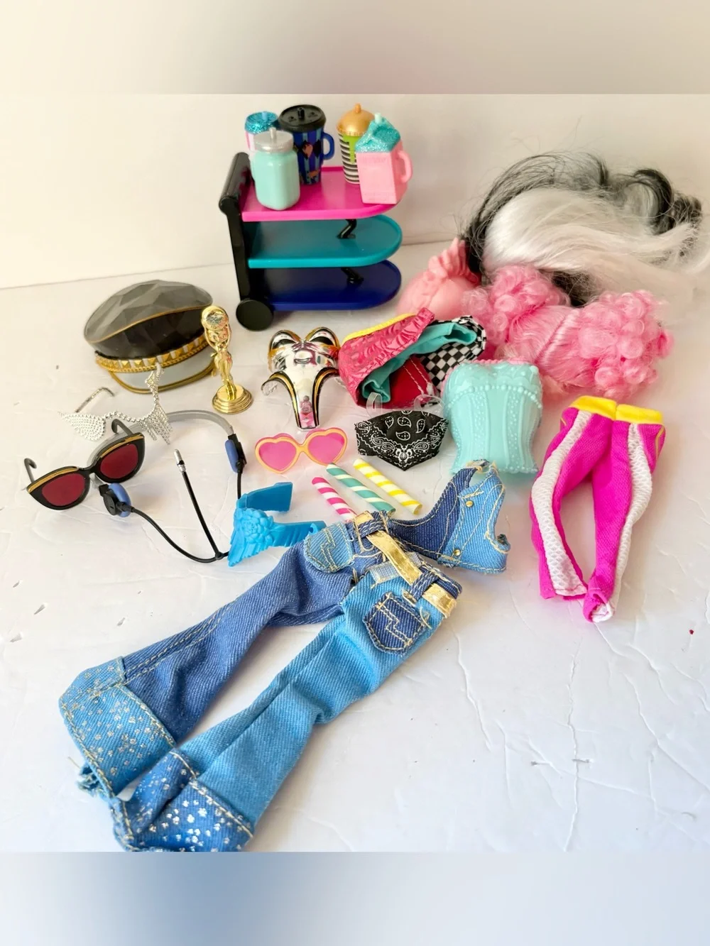 LOL Surprise OMG Dolls Accessories Lot